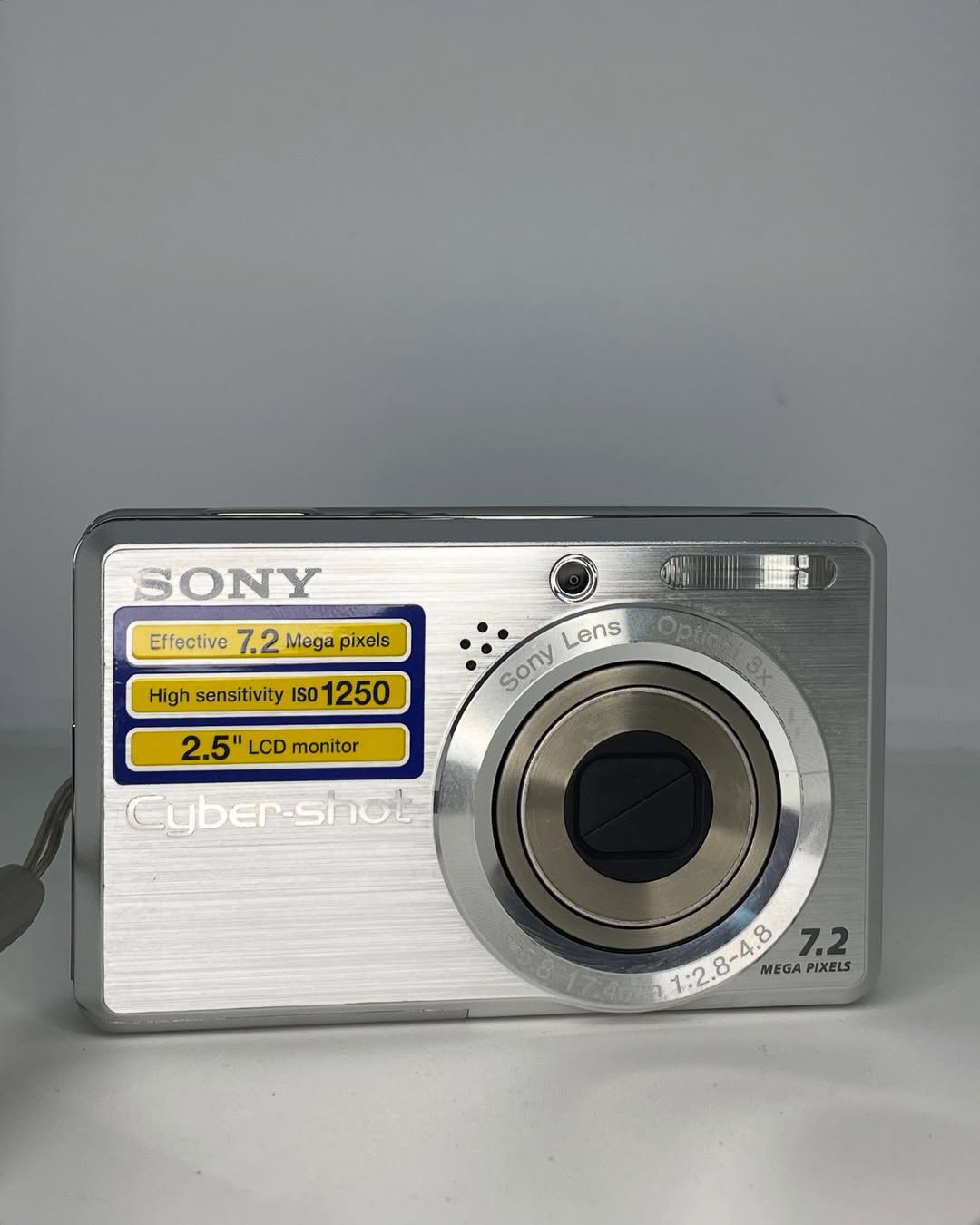 Cyber-Shot DSC-S750