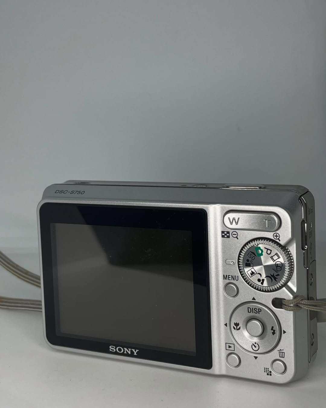 Cyber-Shot DSC-S750