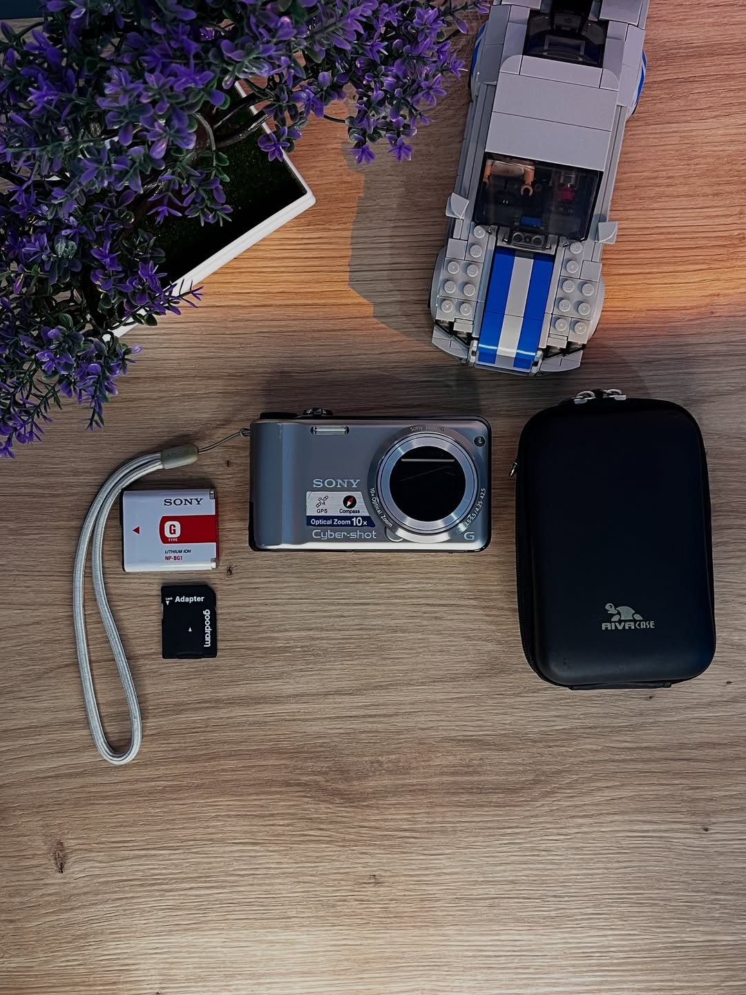 Cyber-shot DSC-HX5V